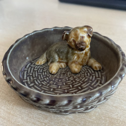 Wade dog basket trinket - wade, in
