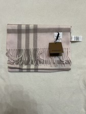 🧣 Burberry Pink Nova Check