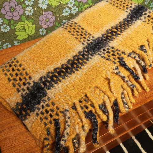 Small yellow mustard blue - small,