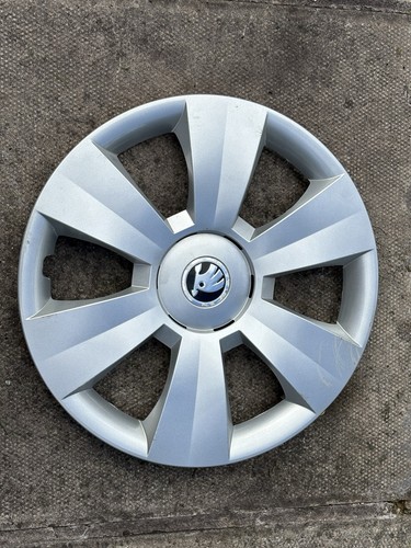 Skoda fabia wheel - trim, x