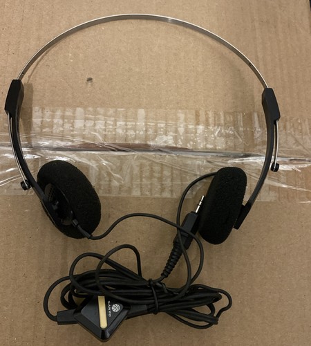 Vintage sanyo headphones - sanyo, foam