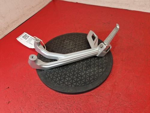 Yamaha yzf r125 footrest left - yamaha,