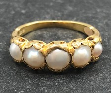 Antique 18ct gold pearl ring