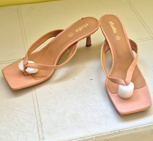Studio women beige square - studio,