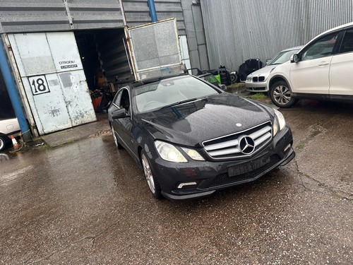 Breaking parts mercedes - mercedes, e