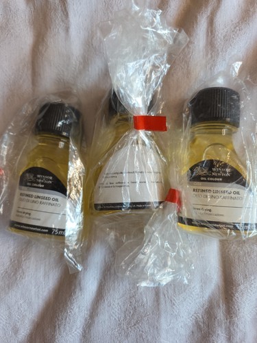 Winsor newton refined - &,