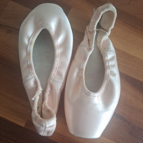 Gaynor minden pointe shoes - gaynor,