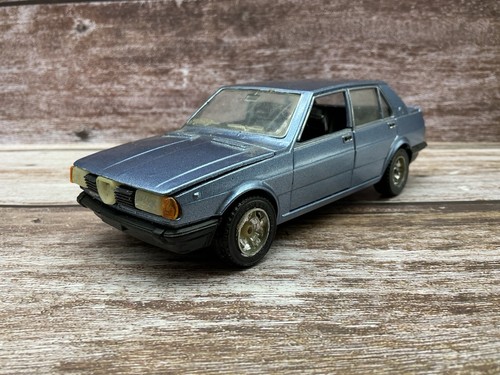 Mebetoys alfa romeo - 1/25, ~