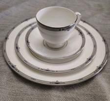 Wedgwood Amherst 5-piece