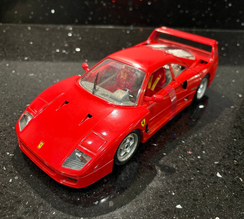 Bburago ferrari f40 - 1:18,