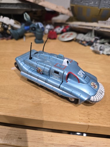 Vivid spectrum pursuit vehicle - spectrum,
