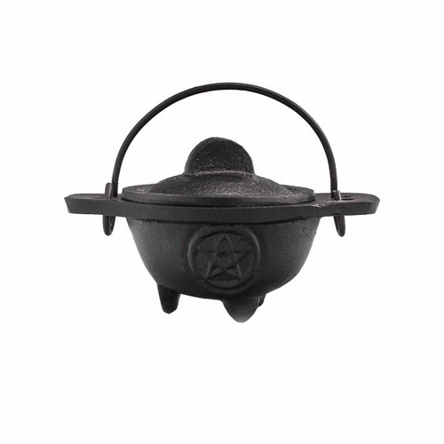 Cast iron cauldron with - cast,