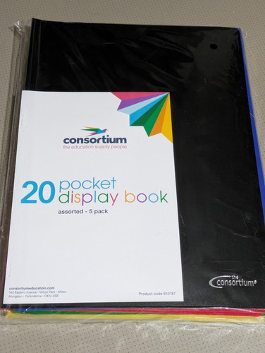 Pocket display books - 20,