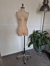Professional Royal form mannequin woman used-good adjustable height + pinneable