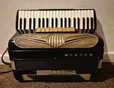 Hohner DeLuxe Accordion 120 Bass
