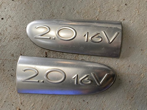 Clio 172 182 - side, bullets