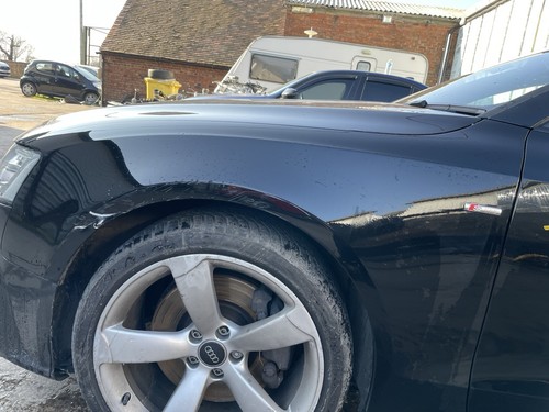 Audi coupe front wing - front,