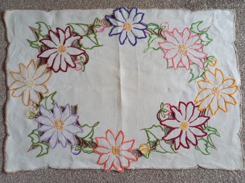 Vintage style cream - vintage-style,
