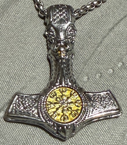 Thors hammer pendant - hammer,