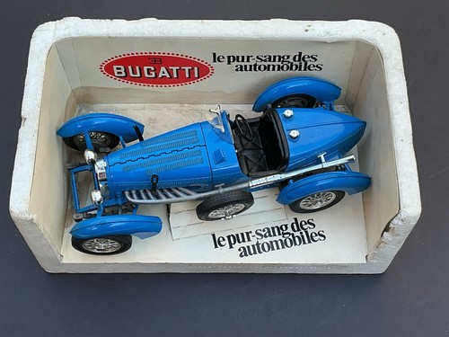 Burago diecast model - 1:18,