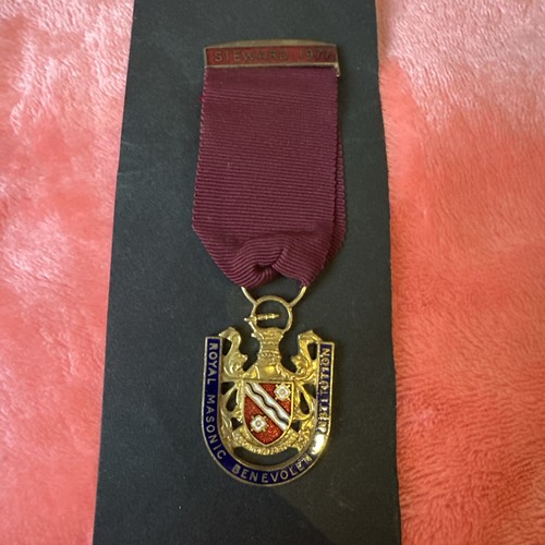 1977 vintage royal masonic - 1977,
