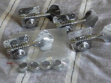 Set of 4 Fender bass machine