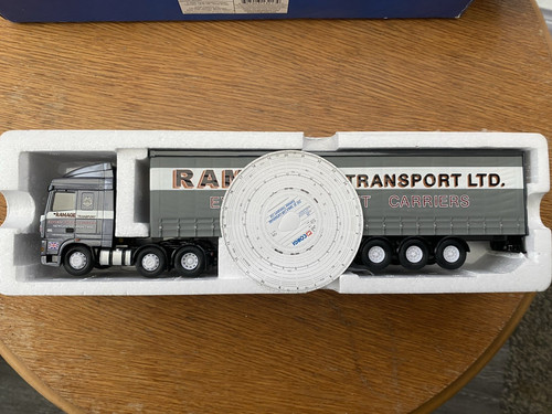Corgi hauliers renown - corgi, 1:50