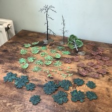 Britains floral garden trees