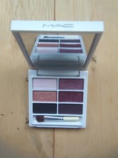 MAC  6 Snowglobe Eye Shadow