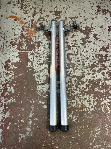 Podium outriggers pair 900mm - outriggers,