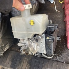 mitsubishi shogun ABS PUMP