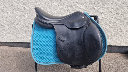 Monarch jump saddle - monarch,