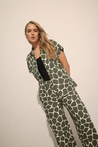 Lts tall giraffe print - lts,