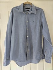 Tommy Hilfiger Mens Button