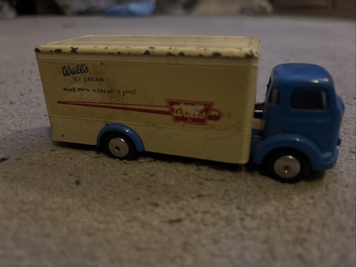 Vintage rare 453 corgi toys - 453,
