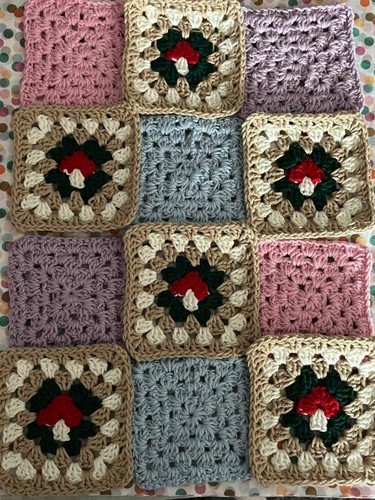 Crochet granny squares - x,