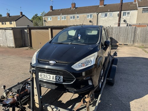 Ford max titanium turbo - max,