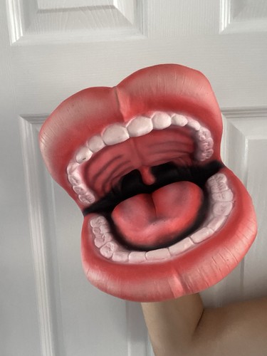 Axtell big mouth puppet - axtell,