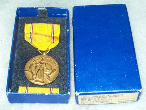 Original boxed slot brooch ww2 - slot,