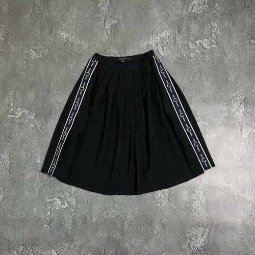 Women fred perry skirt - fred, black