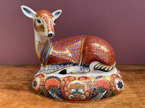 Royal crown derby collectors - crown,