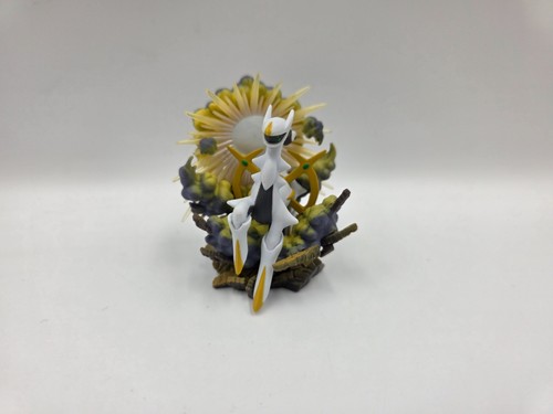 Pokemon arceus figure - v,