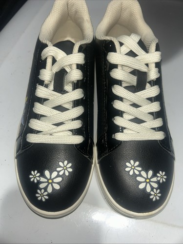 Hello kitty sneakers size - hello, 6