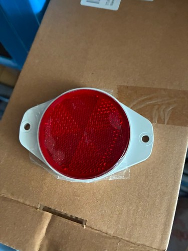 Red white round side - red,