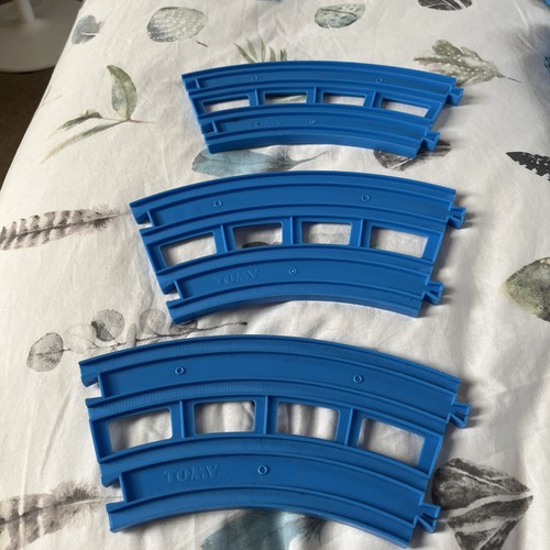 Tomy double curve bend - 3x,