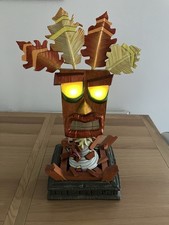 FIRST 4 FIGURES Crash Bandicoot Golden Aku Aku Life Size Statue Day 1 Edition