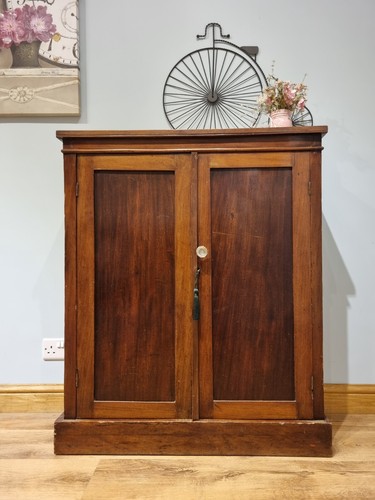 Antique lockable locking - antique,