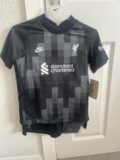 Liverpool Goalkeeper Kit Kids