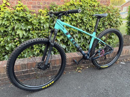 Free delivery rrp 850 - £850, trek