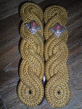 BRITISH ARMY ISSUE GOLD SHOULDER BOARDS ONE RANK PIP BRITISH ARMY